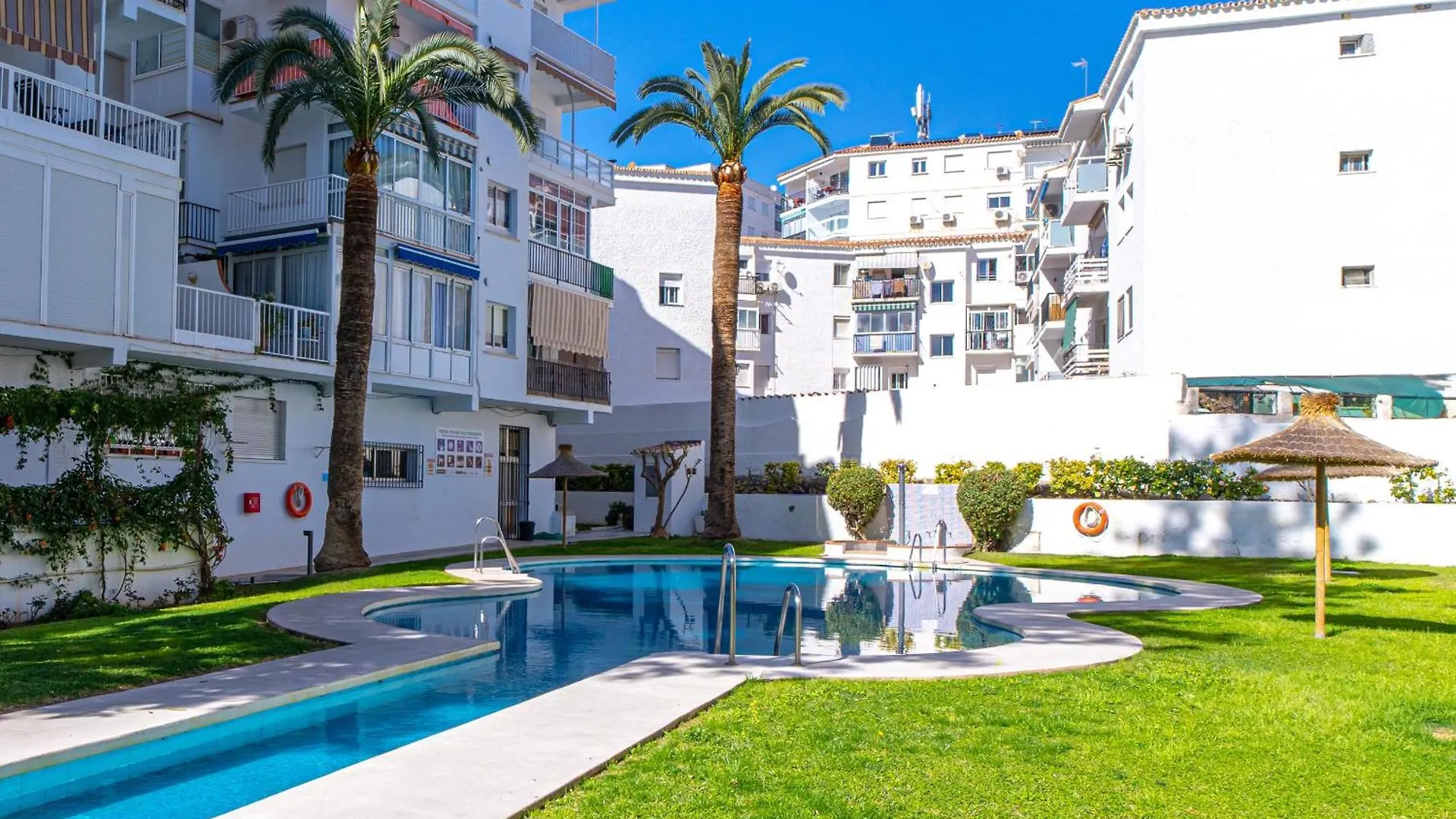 Urban Alhambra Studio By Casasol Nerja