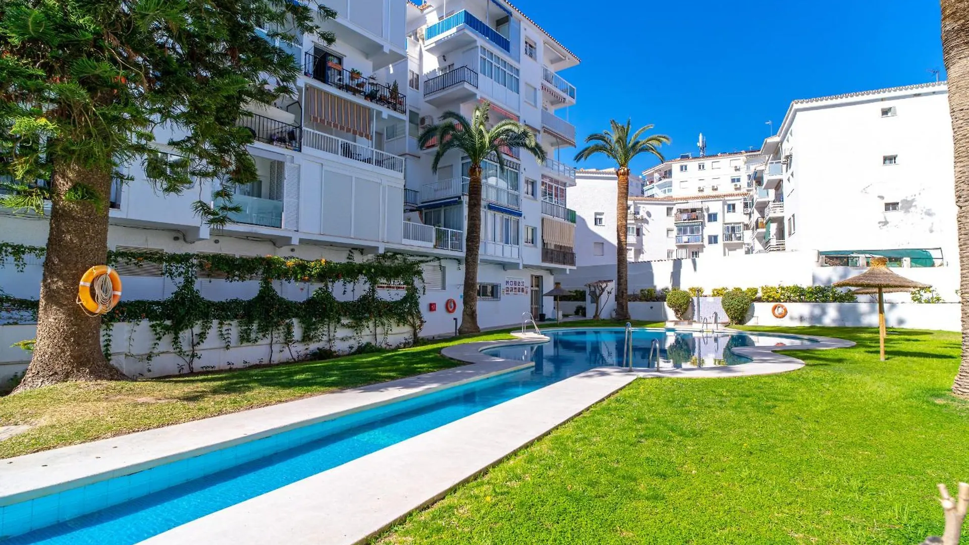 Urban Alhambra Studio By Casasol Nerja 0*,  Spanien